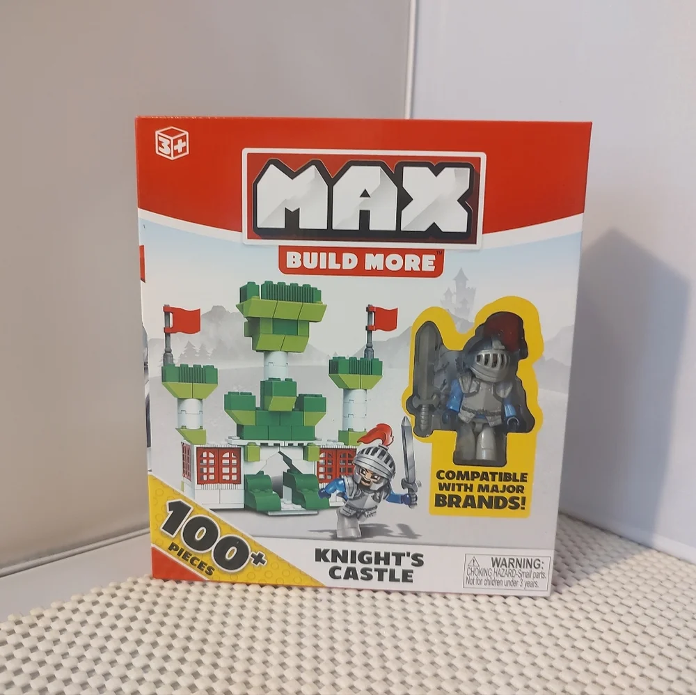 Max Build More Knight's Castle NWT Building Toy Set Lego Compatible